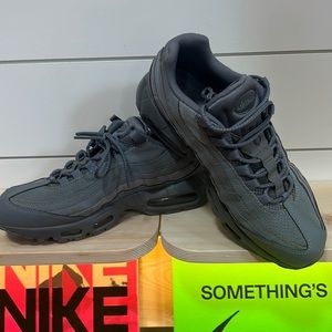 Air max 95 cool gray 10.5